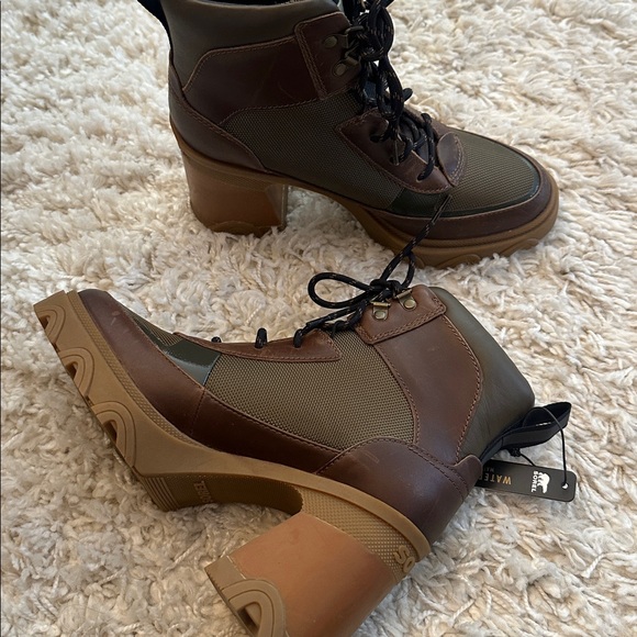 New! SOREL Brex lug heel platform boots 7 - Picture 13 of 16